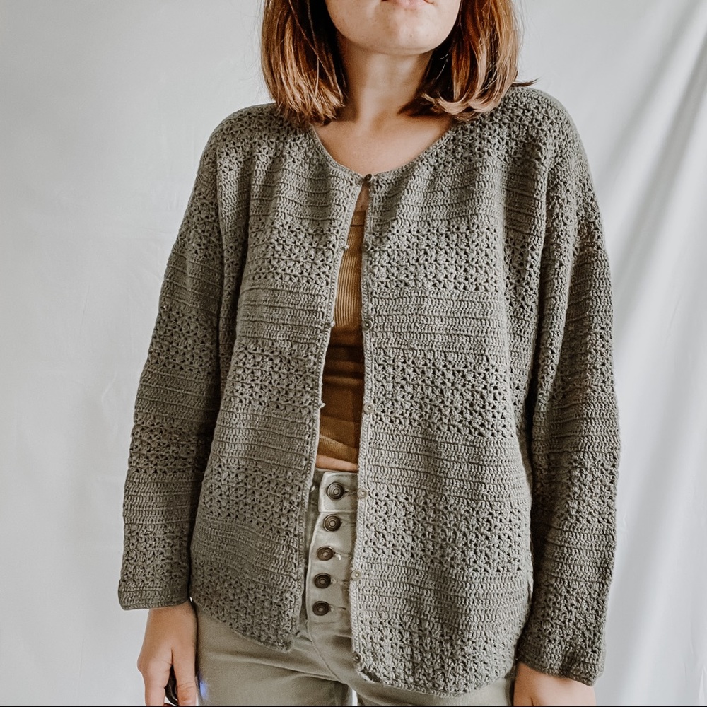 EDDIE BAUER | Vintage Olive Green Crochet Knit Cropepd Cardigan Sz XL